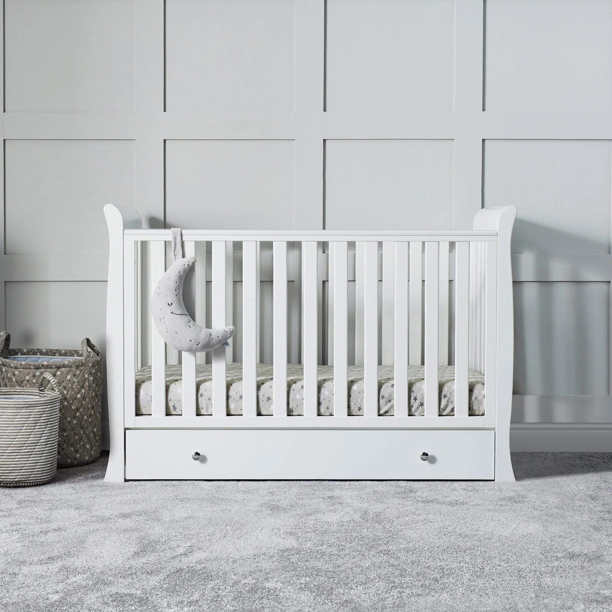 Ickle Bubba Snowdon 4 in 1 Mini Cot Bed - White