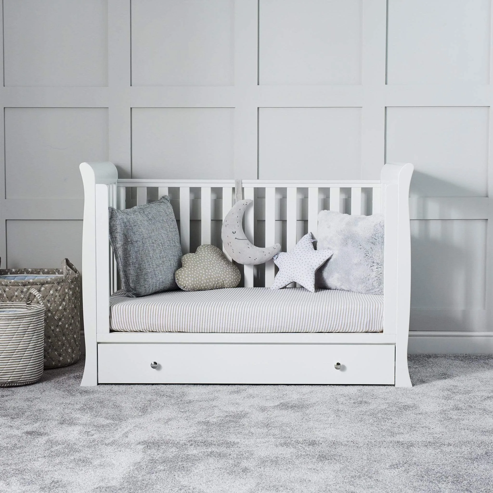 Ickle Bubba Snowdon 4 in 1 Mini Cot Bed - White