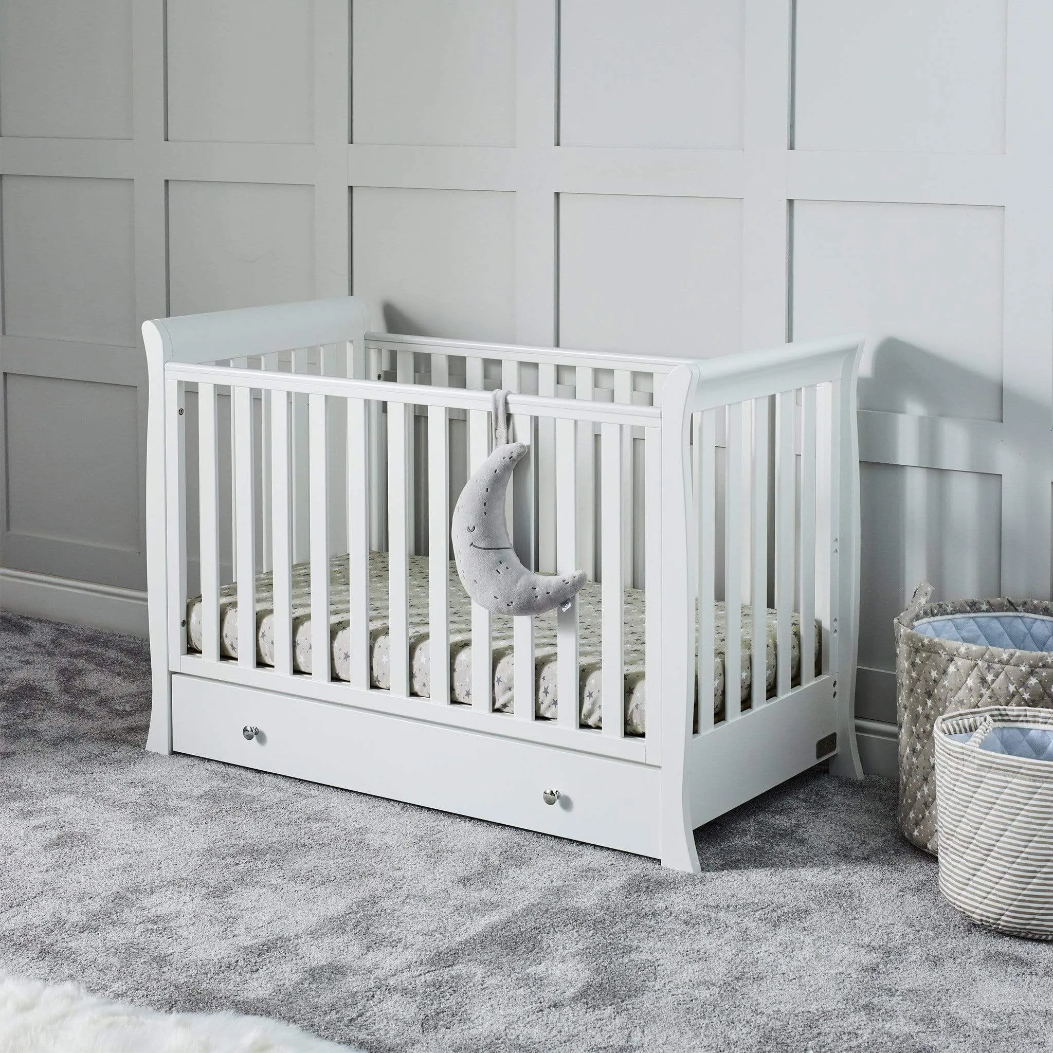 Ickle Bubba Snowdon 4 in 1 Mini Cot Bed - White