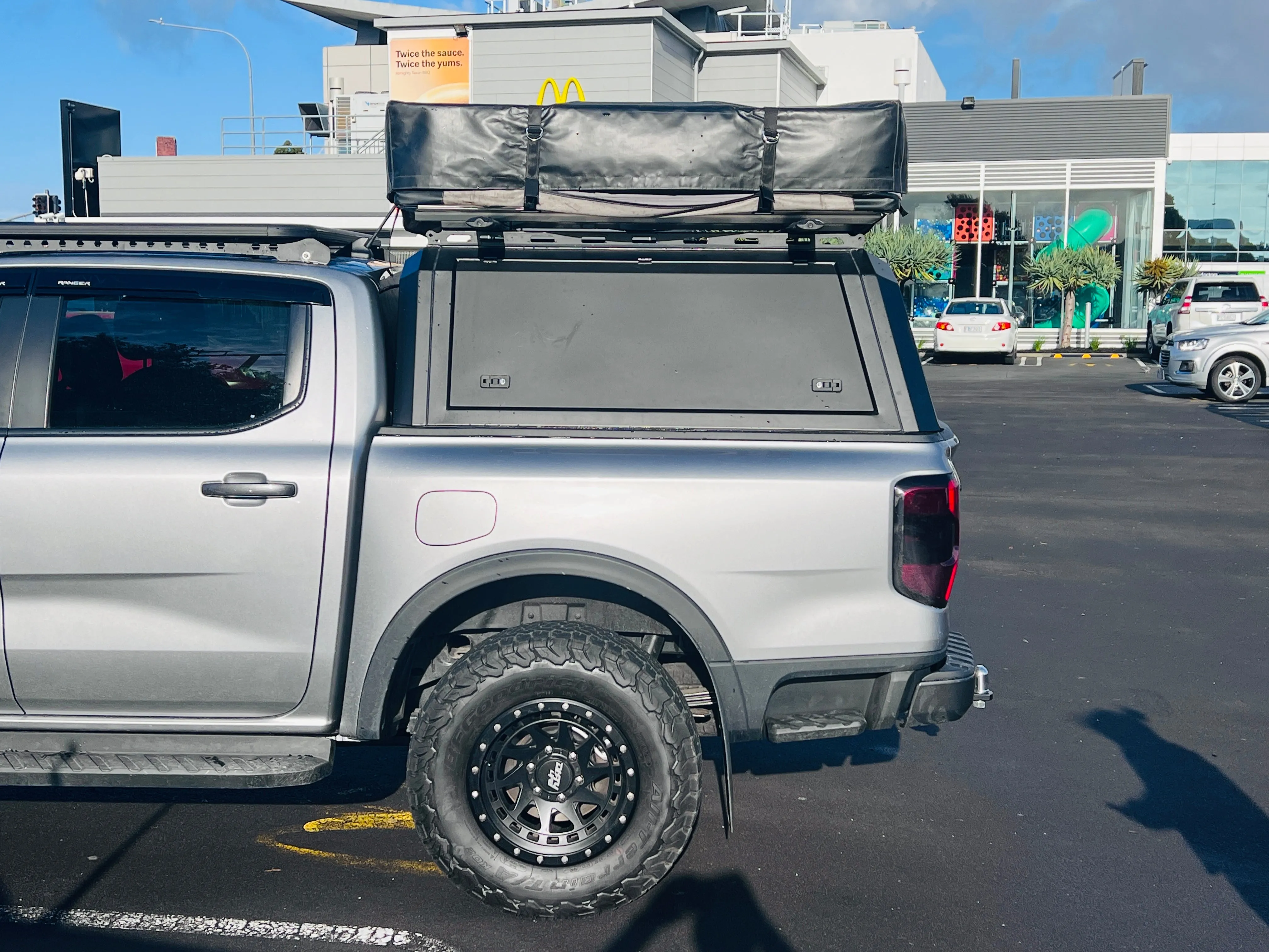 NEXT-GEN 2022  FORD RANGER & RAPTOR  Aluminium Canopy ( FREE WORLD WIDE SHIPPING )